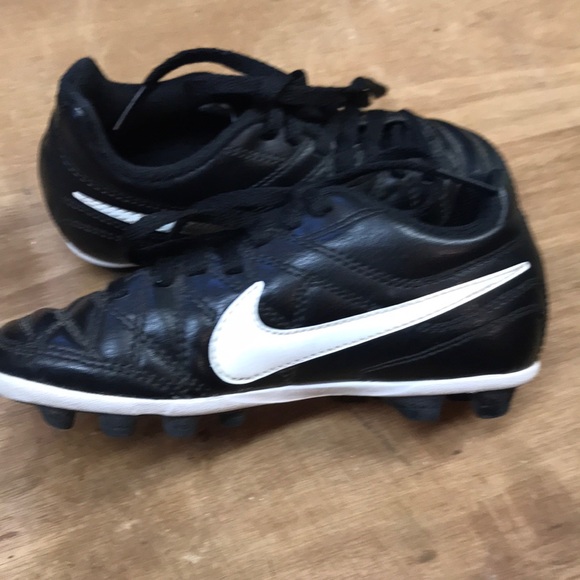 Nike Soccer Cleats - Toddler Size 10C - Picture 7 of 8